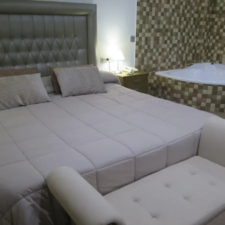 Hotell Restaurante Boabdil 2*
